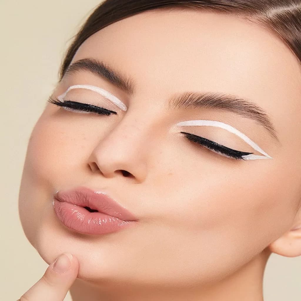 خط چشم مای COLOR CRUSH – CALL YOUR MOM شیگلم SHEGLAM — تصویر ۲