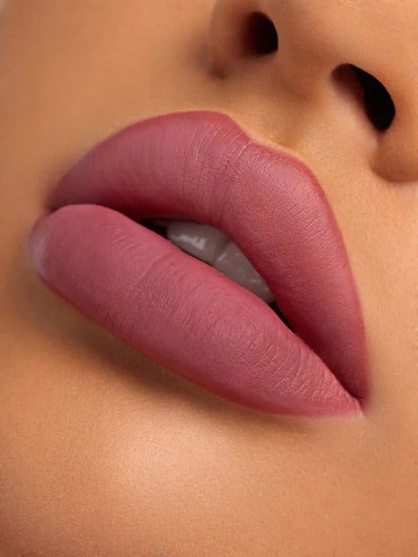 رژلب مات MATTE ALLURE LIQUID LIPSTICK – MOMOJO شیگلم SHEGLAM — تصویر ۲