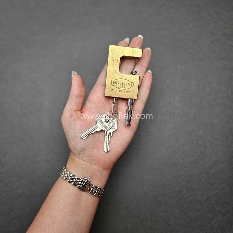 قفل کتابی برنجی مارک گیلا (مهدی) سایز 60 — تصویر ۴