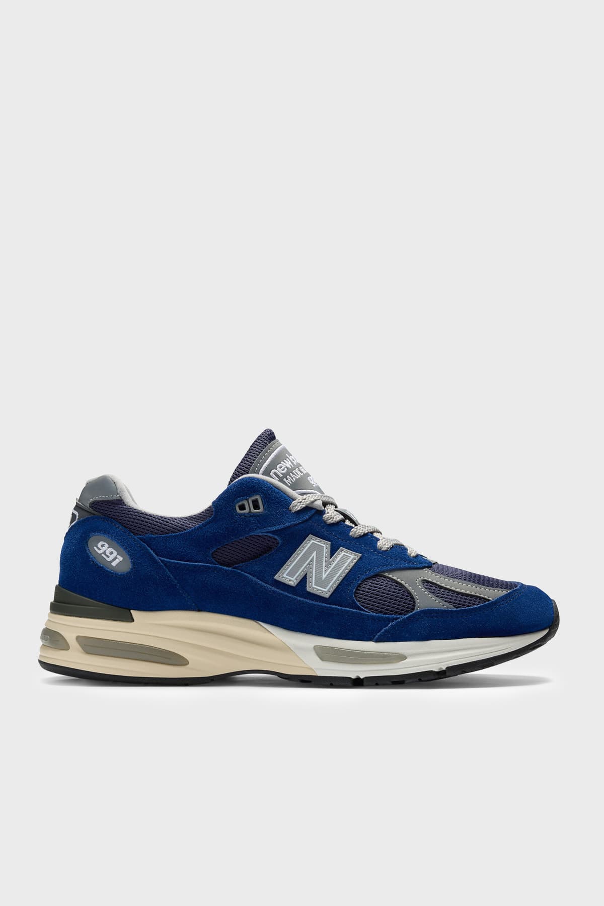 کفش اسنیکر نیو بالانس مردانه چرم آبی سرمه ای راسته کژوال/روزمره | New Balance U991VB2 VN