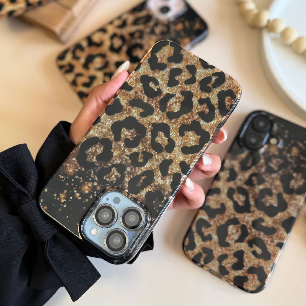 قاب شاینی پلنگی مدل Shiny Leopard مناسب برای گوشی موبایل اپل آیفون Apple iPhone 11 / 12 / 12 Pro / 12 Pro Max / 13 / 13 Pro / 13 Pro Max / 14 Pro / 14 Pro Max / 15 / 15 Pro / 15 Pro Max / 16 / 16 Pro — تصویر ۴