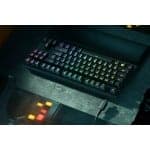 کیبورد Razer Huntsman v2 TKL – سوییچ بنفش — تصویر ۵