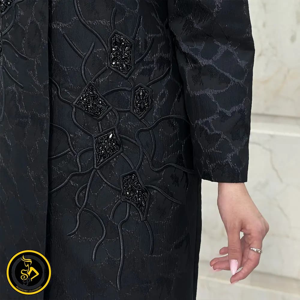 مانتو مجلسی ژاکارد جلو کار شده — تصویر ۳