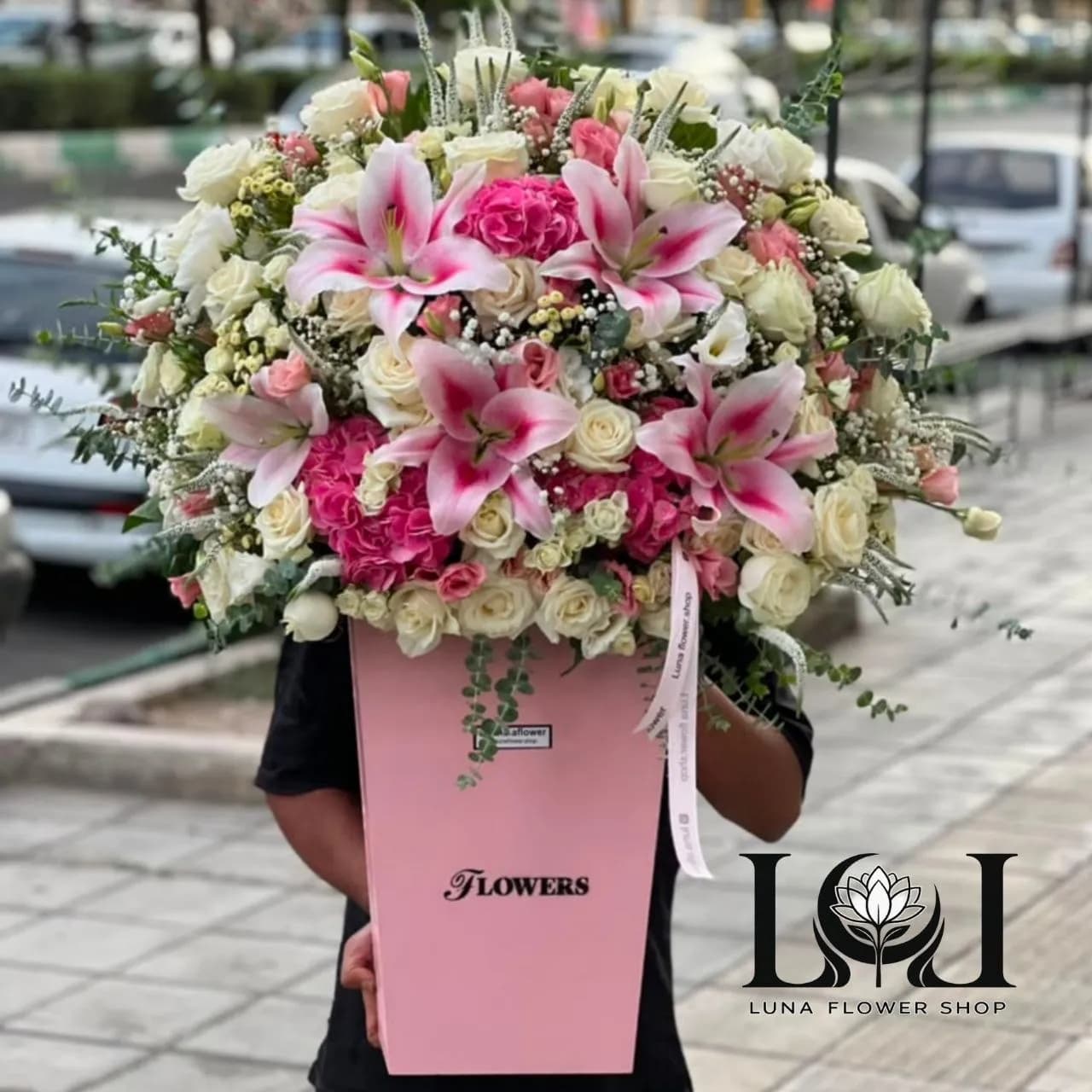 باکس گل طبیعی لیلیوم رز BL214