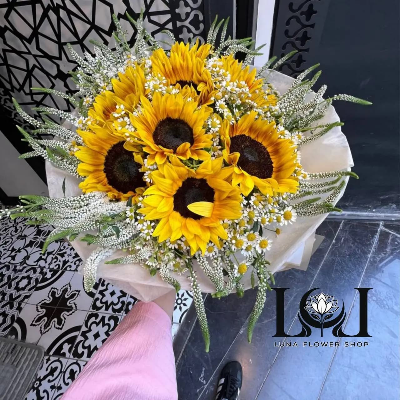 دسته گل طبیعی آفتابگردان DL176