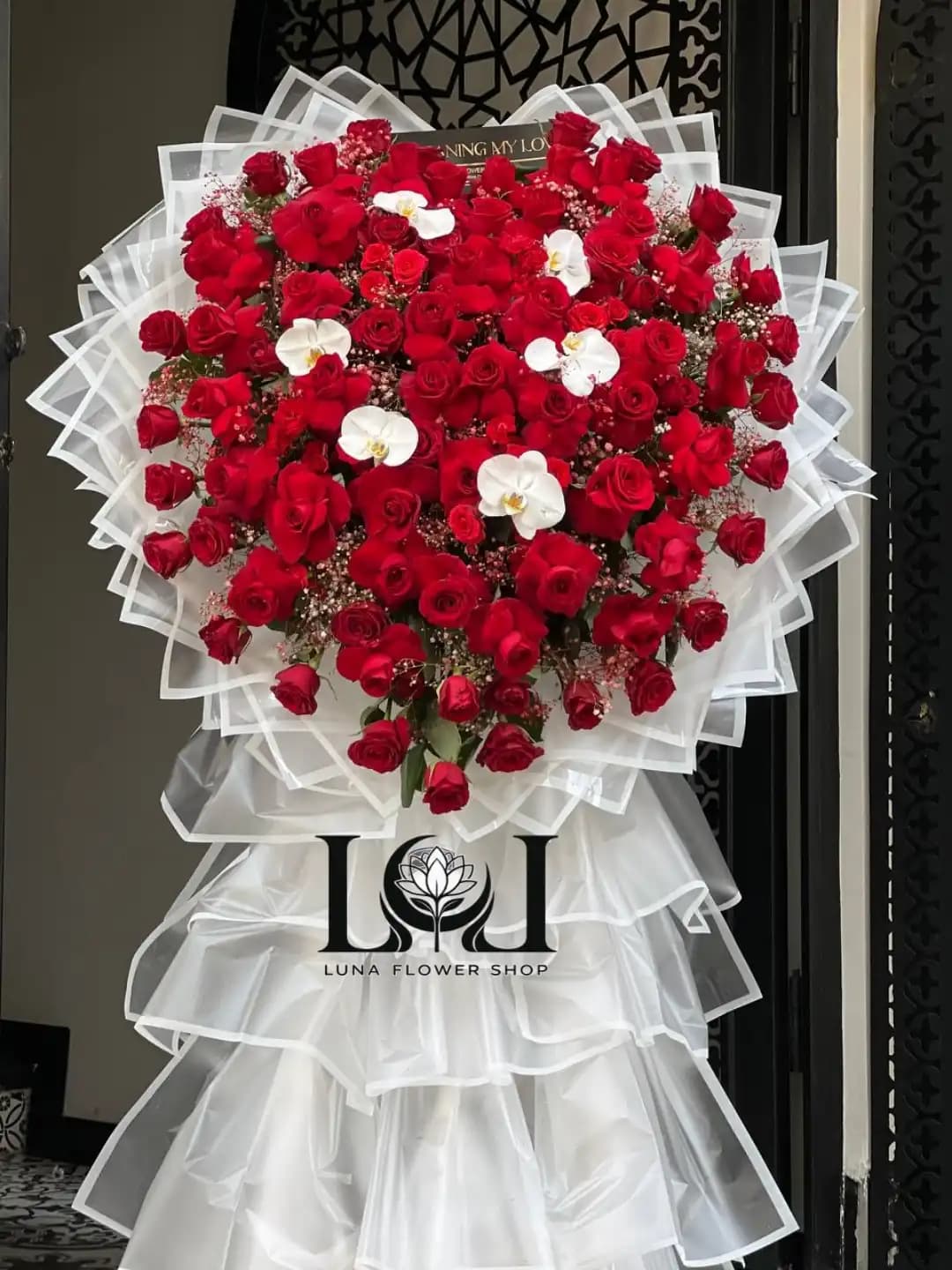 دسته گل ایستاده رز و ارکیده DL158