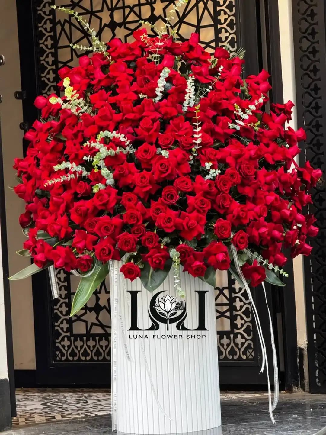 باکس گل رز قرمز BL174