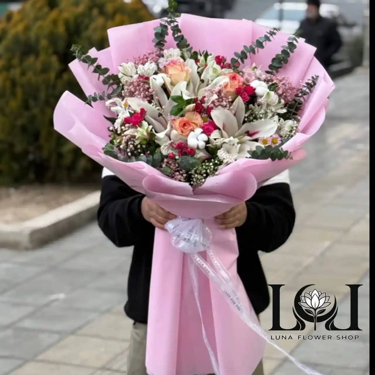 دسته گل لیلیوم DL147