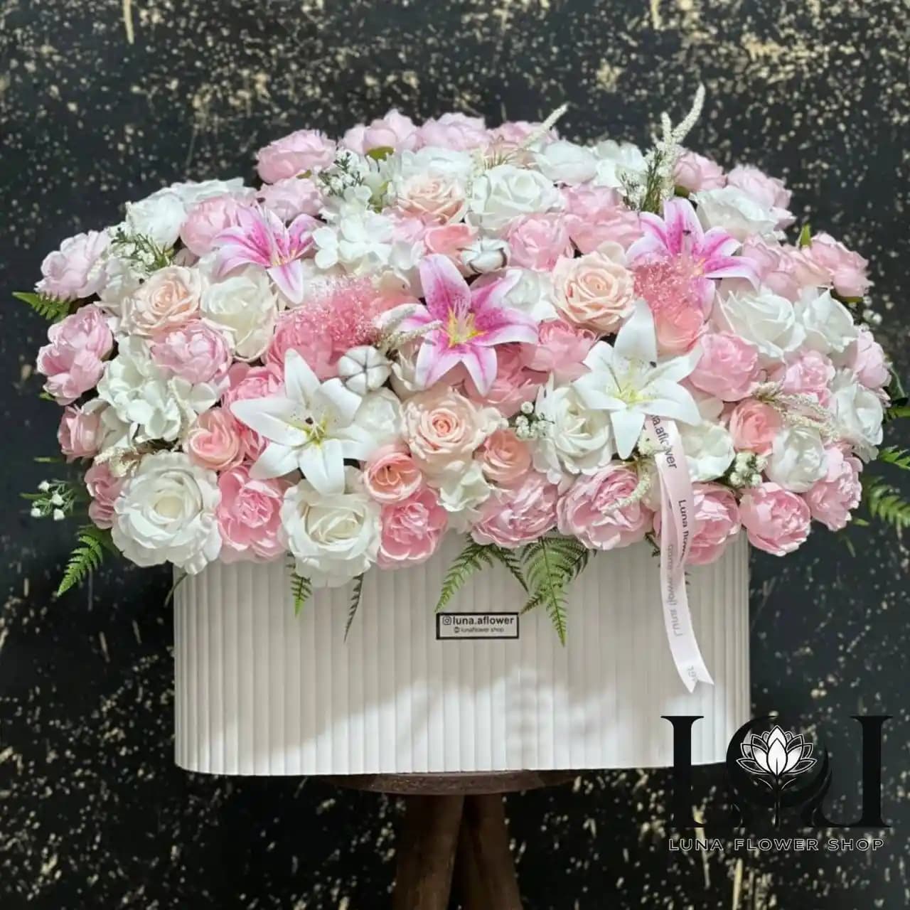 باکس گل مصنوعی لیلیوم AL109