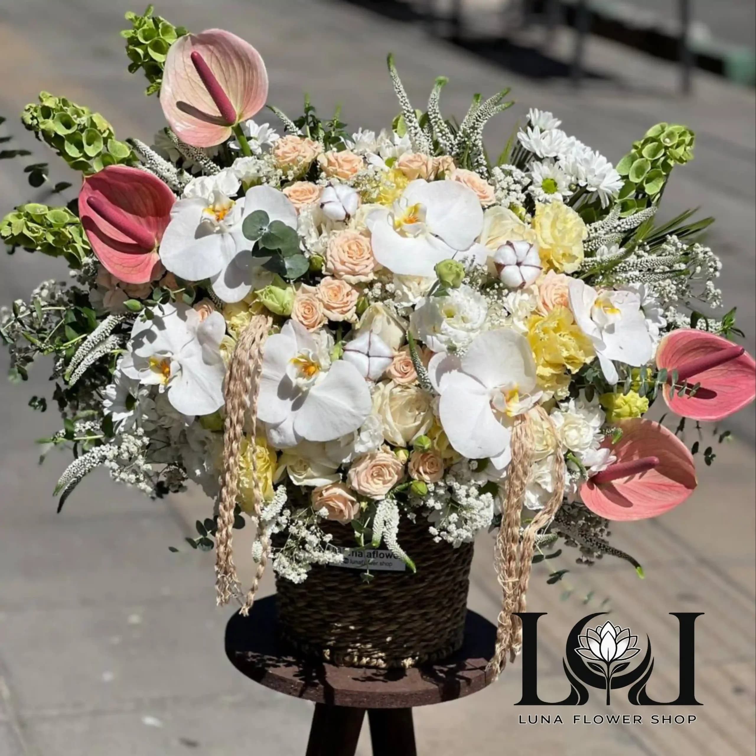 سبد گل رز و ارکیده SL503