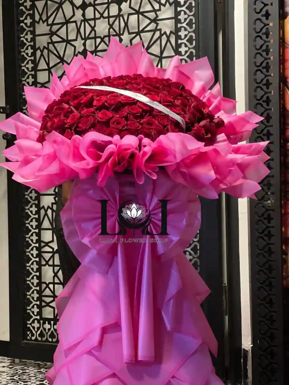 دسته گل رز ایستاده DL133