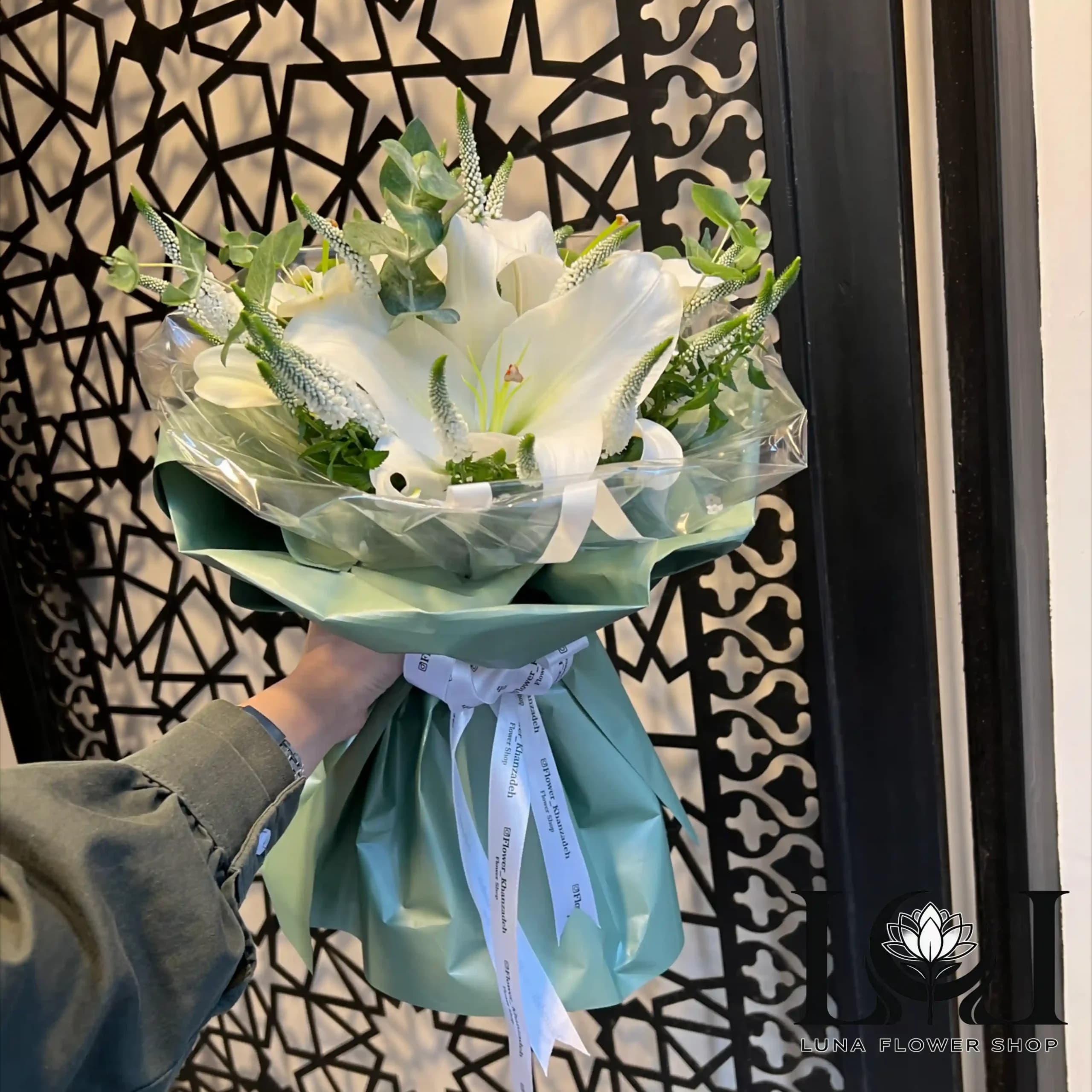 دسته گل لیلیوم DL131