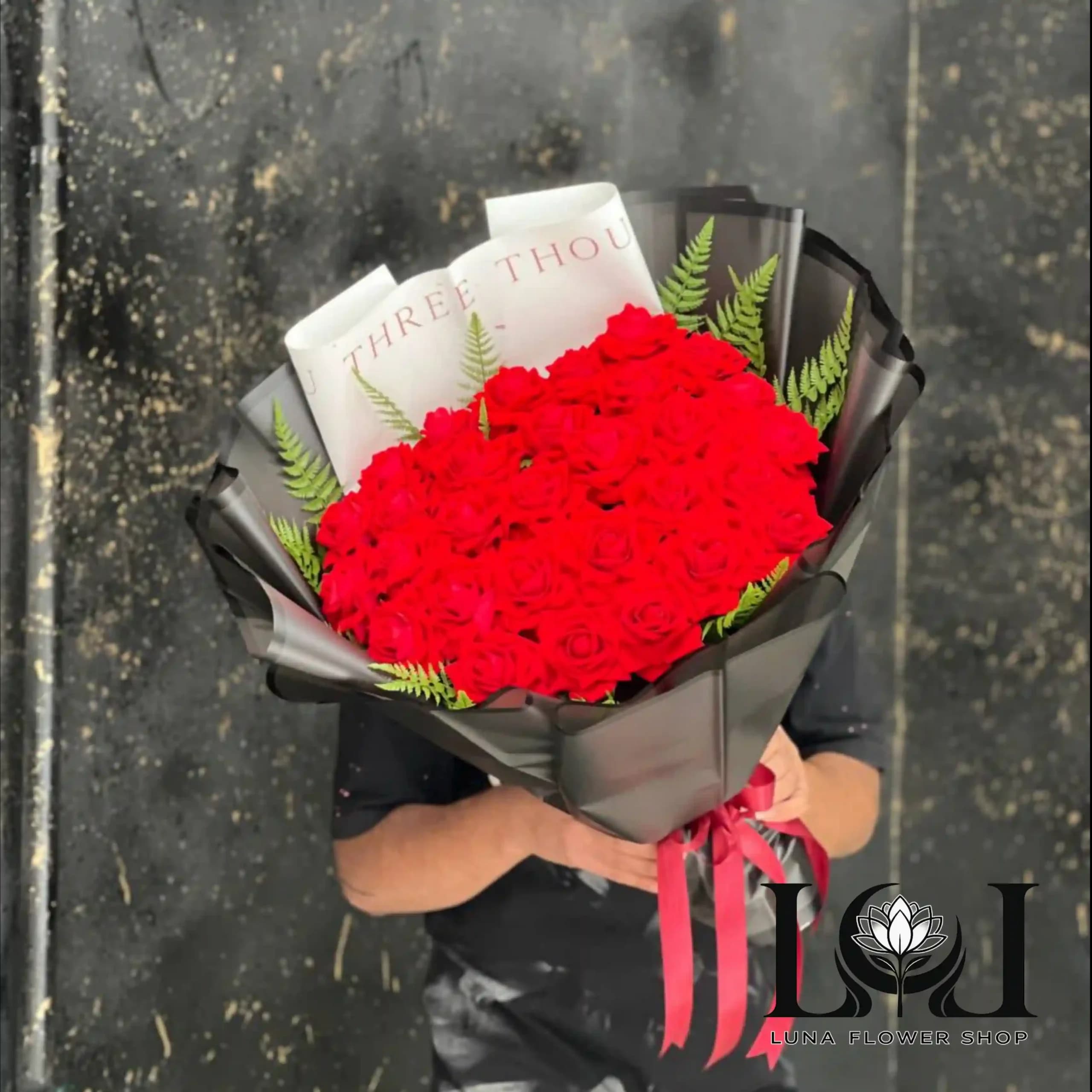 دسته گل رز مصنوعی AL102