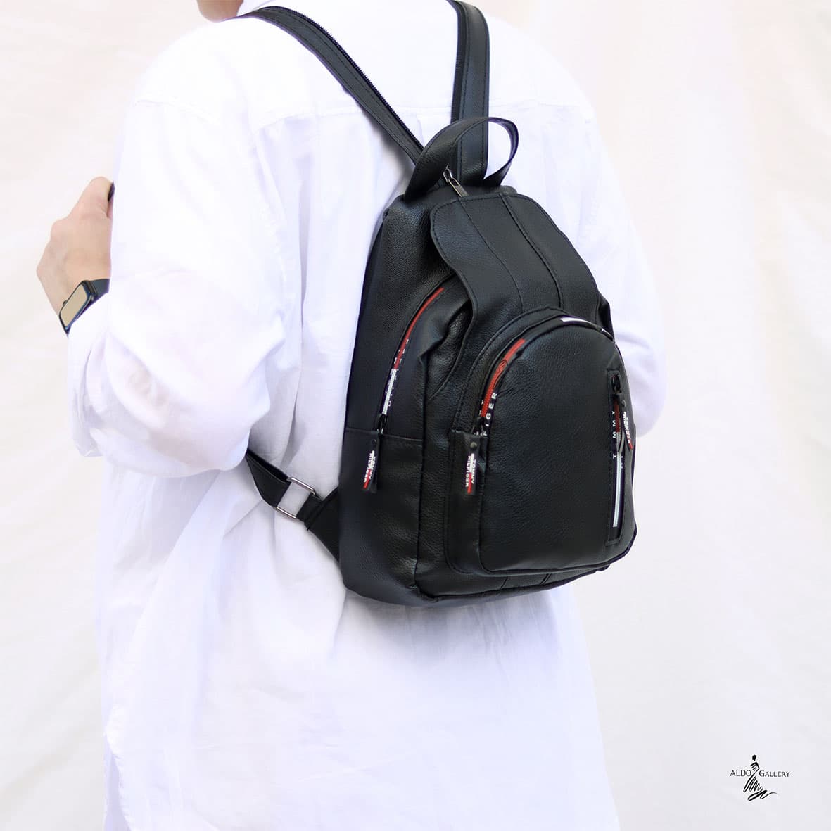 کوله پشتی tommy — تصویر ۵