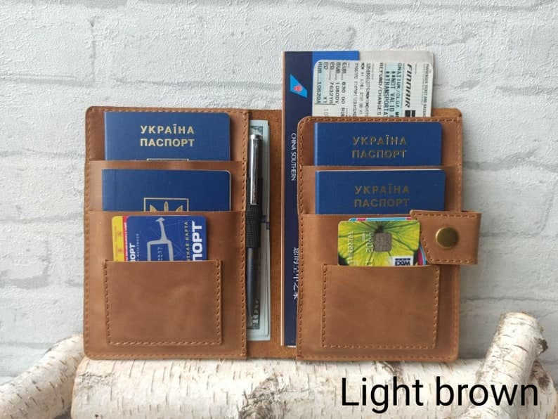 کیف پاسپورت چرم طبیعی مدل Passport Bag 30 | سیلوا چرم — تصویر ۳