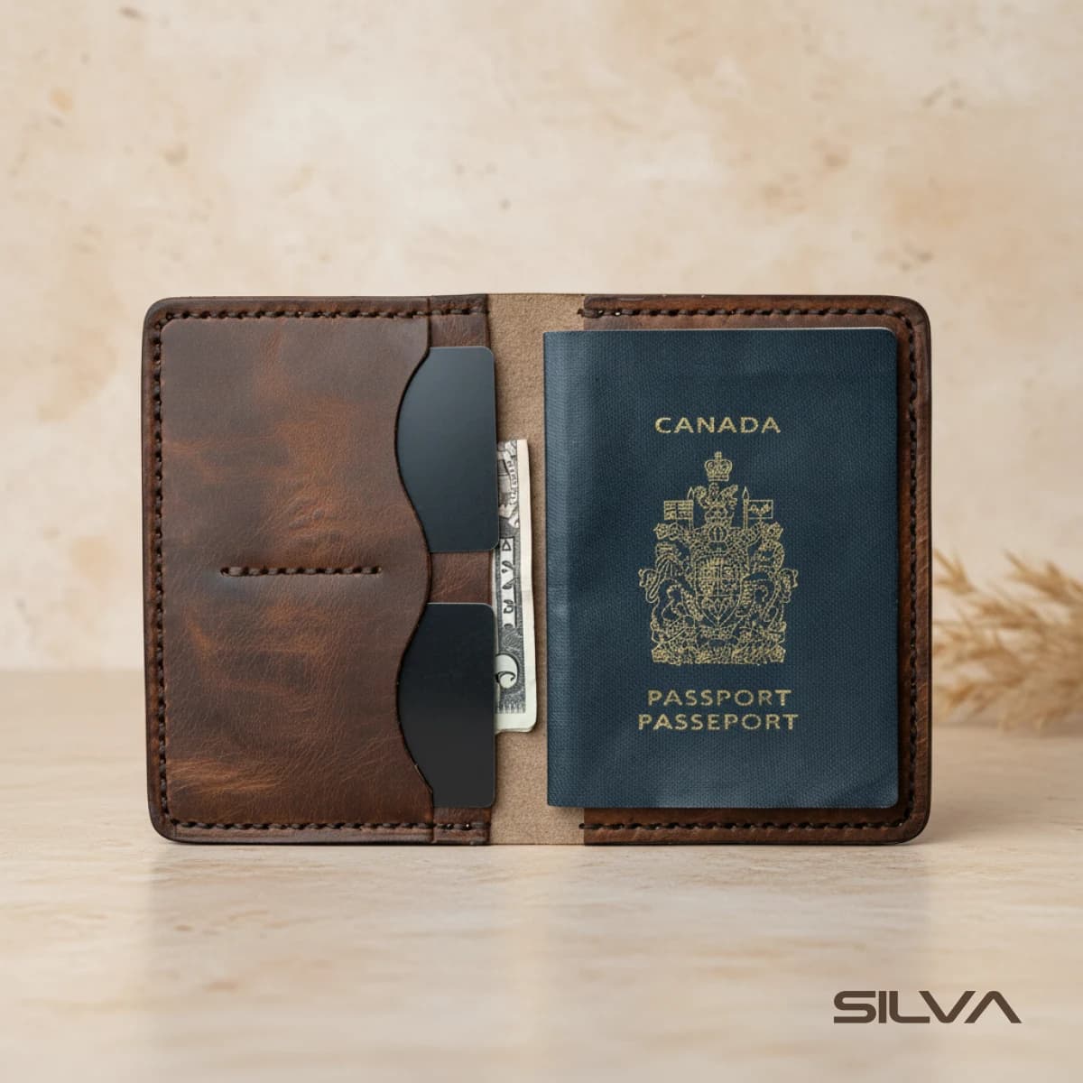 کیف پاسپورت چرم طبیعی مدل Passport Bag 29 | سیلوا چرم — تصویر ۹