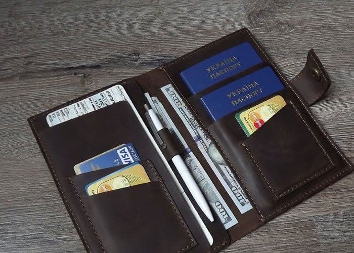 کیف پاسپورت چرم طبیعی مدل Passport Bag 28 | سیلوا چرم — تصویر ۲