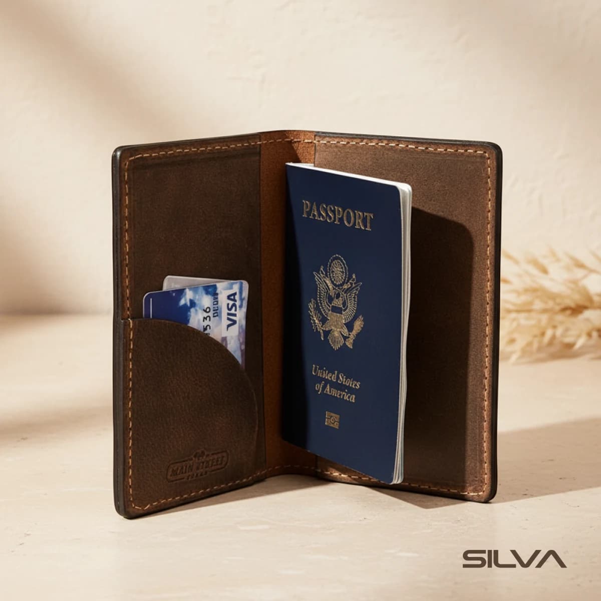 کیف پاسپورت چرم طبیعی مدل Passport Bag 24 | سیلوا چرم — تصویر ۹