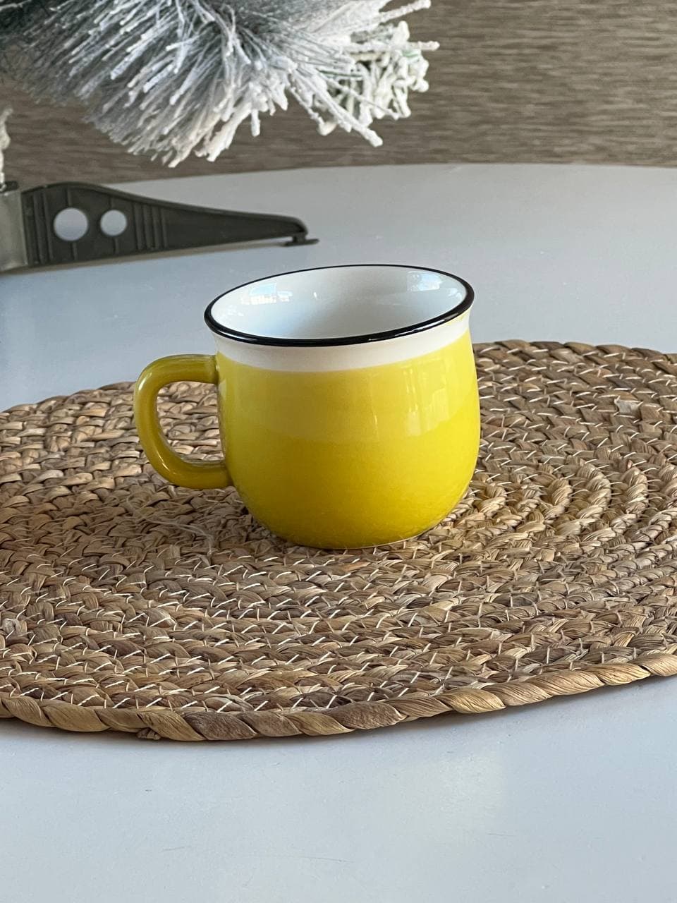 نیم ماگ سرامیکی رنگی مدل بند انگشتی — تصویر ۴