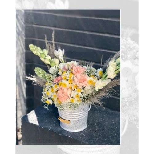 دسته گل برای بانک دی شعبه فرشته کد 124 الهیه 100a1497