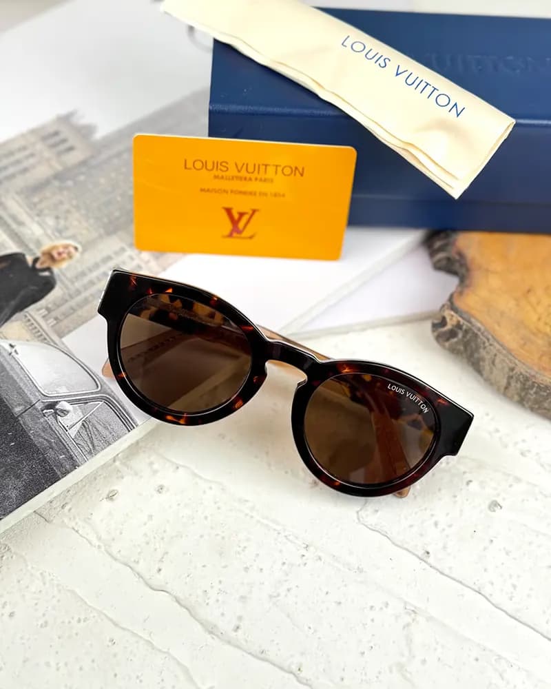 عینک آفتابی زنانه لویس ویتون مدل LOUIS VUITTON Z2062 — تصویر ۴