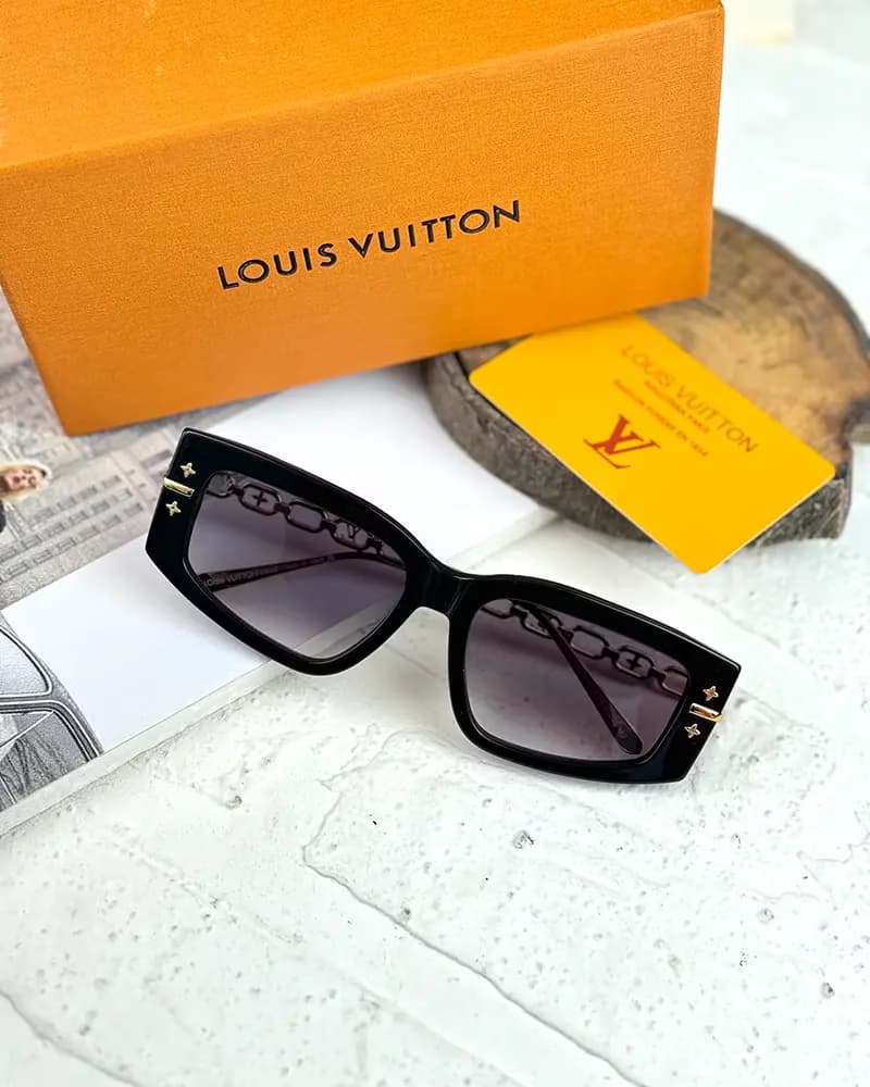 عینک آفتابی زنانه لویس ویتون مدل LOUIS VUITTON Z2130U — تصویر ۴