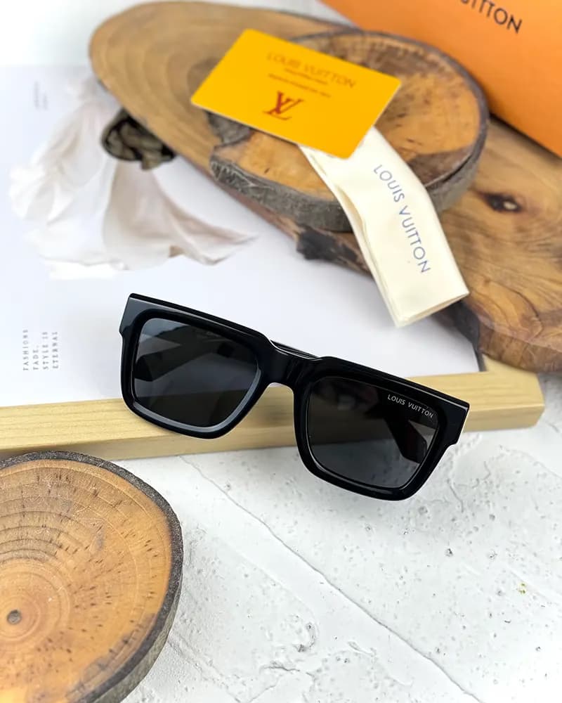 عینک آفتابی اسپرت لویس ویتون مدل LOUIS VUITTON LV Z2079 — تصویر ۴