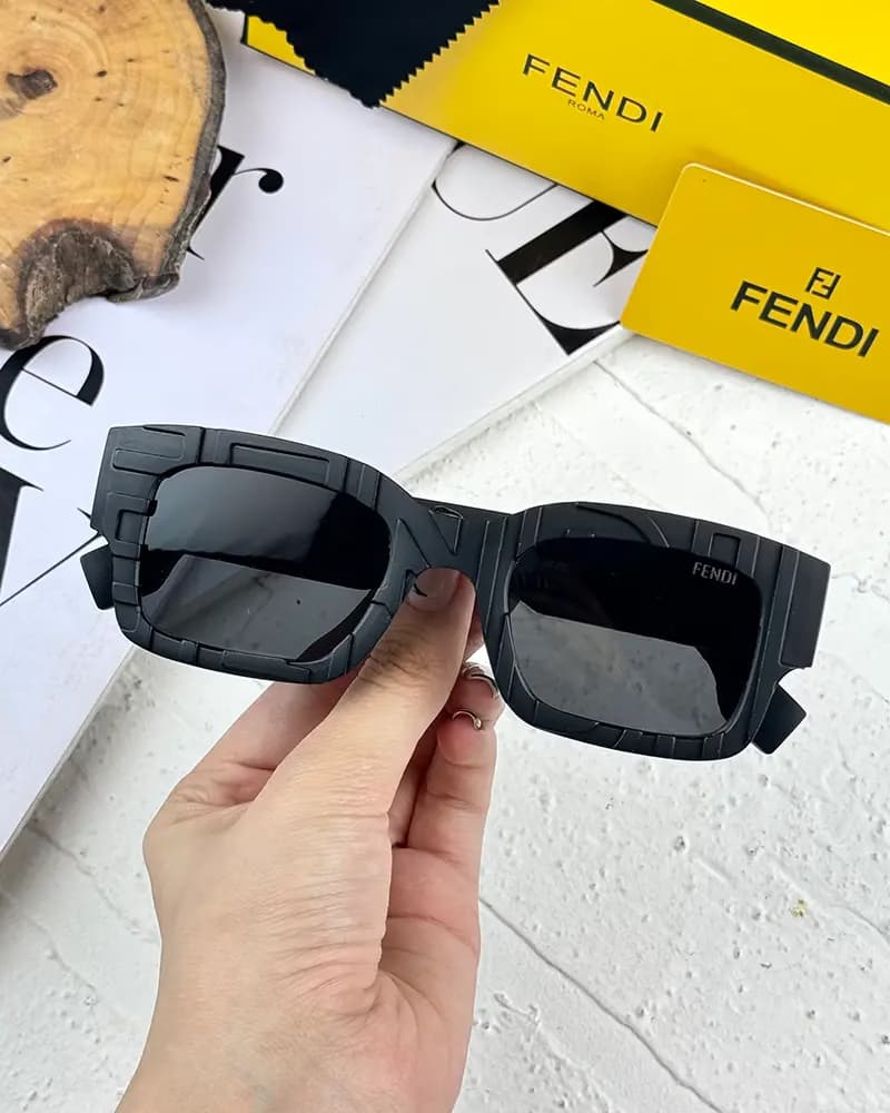 عینک آفتابی اسپرت فندی مدل FENDI FE0951 — تصویر ۷
