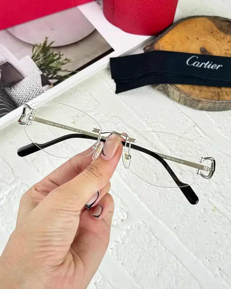 عینک طبی زنانه کارتیر مدل CARTIER CT0467S — تصویر ۴