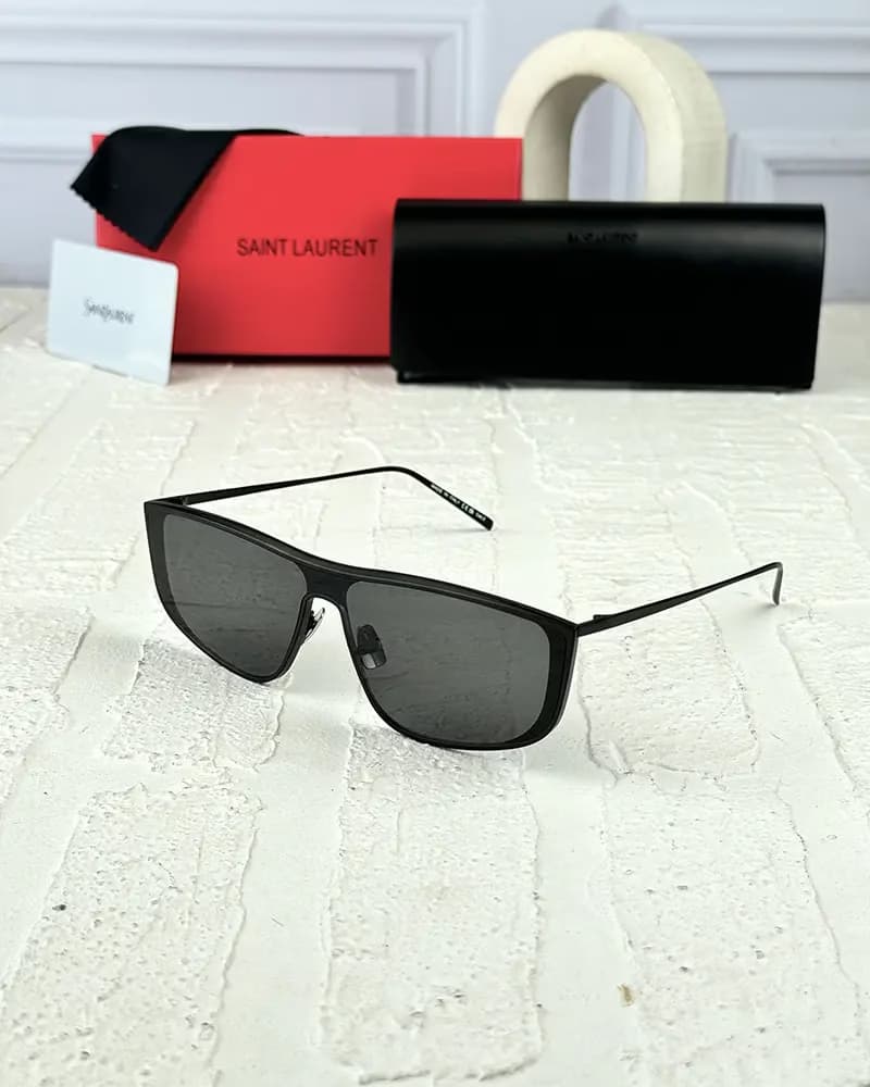 عینک آفتابی زنانه سنت لارنت مدل SAINT LAURENT SL605 (sl) — تصویر ۳