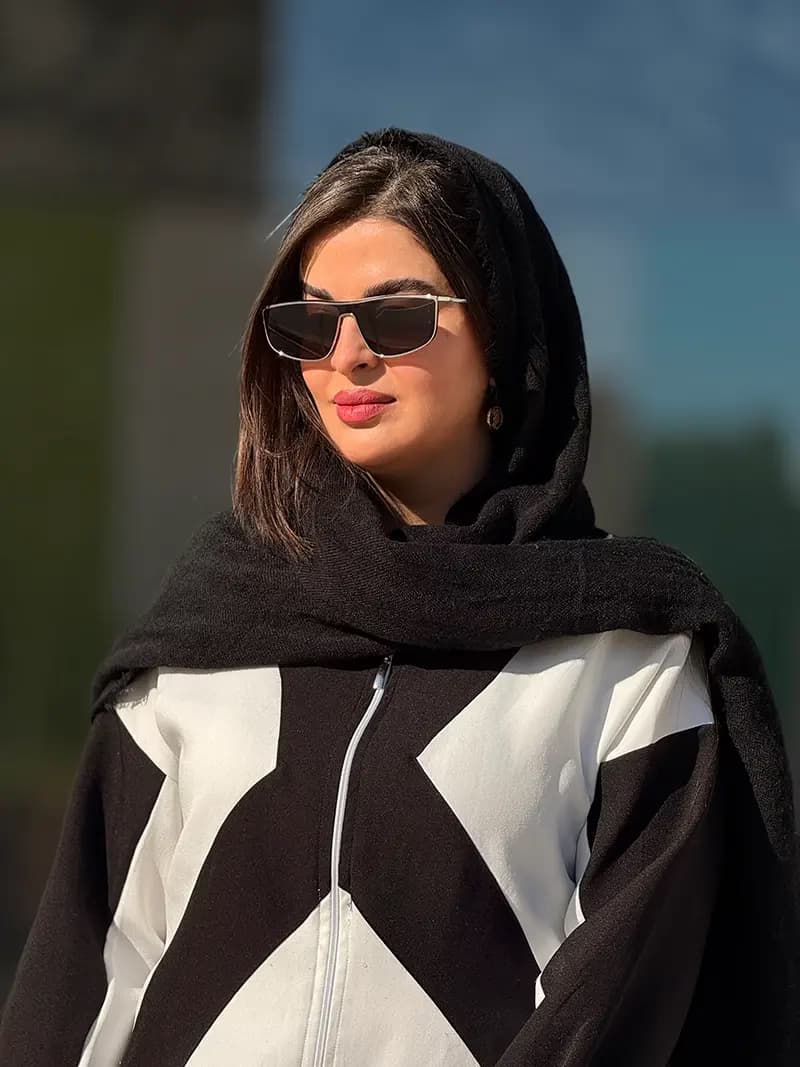 عینک آفتابی زنانه سنت لارنت مدل SAINT LAURENT SL605 (sl) — تصویر ۲