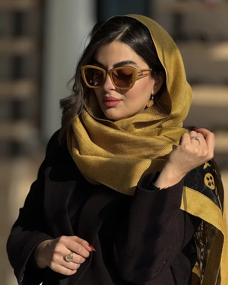 عینک آفتابی زنانه میومیو مدل MIU MIU SMU02Y — تصویر ۵