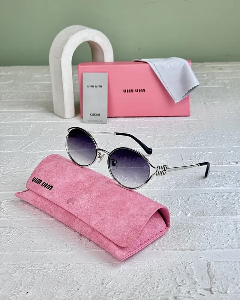 عینک آفتابی زنانه میومیو مدل MIU MIU MU52YS