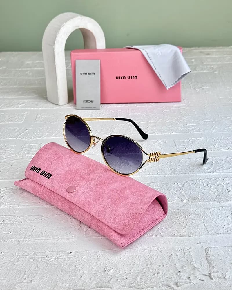 عینک آفتابی زنانه میومیو مدل MIU MIU MU52YS — تصویر ۳