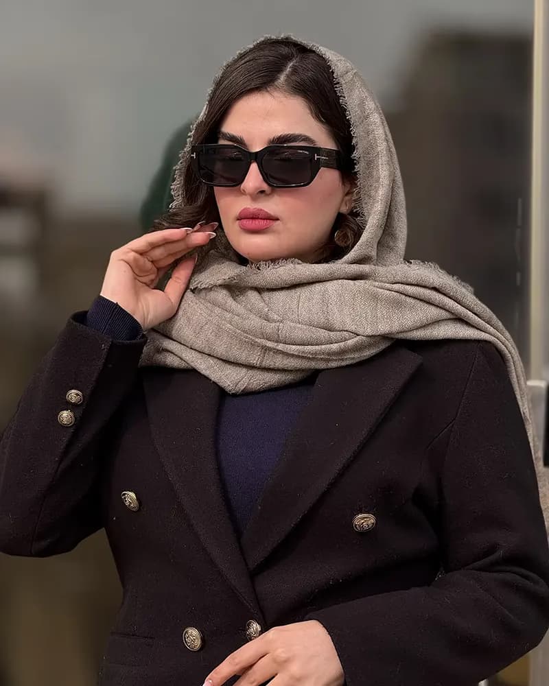 عینک آفتابی زنانه تامفورد مدل Tom Ford FT0989 — تصویر ۲