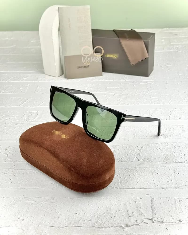 عینک آفتابی مردانه تامفورد مدل Tom Ford FT0906 — تصویر ۴