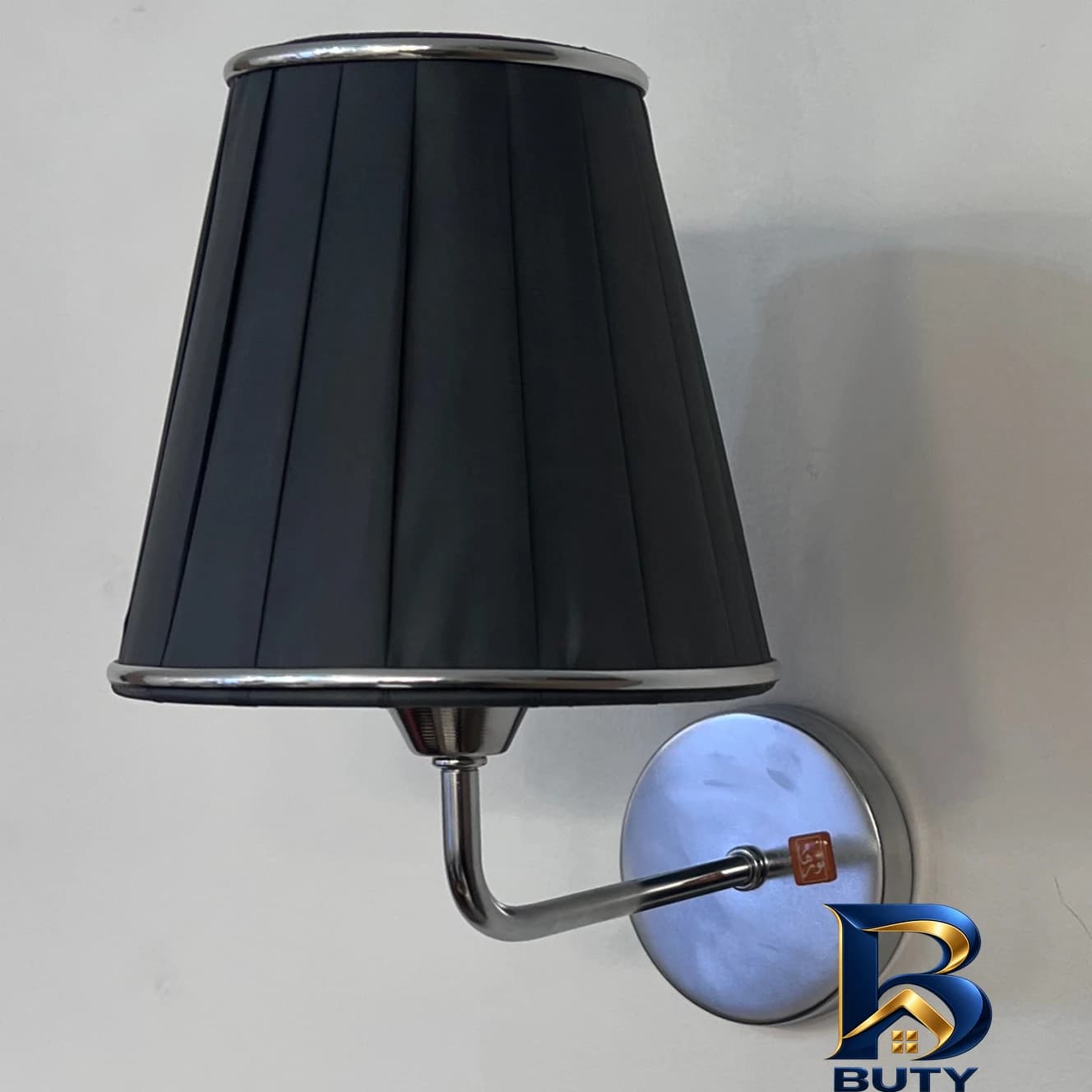 چراغ دیواری نورهام مدل پر کاج با طراحی زیبا — تصویر ۳
