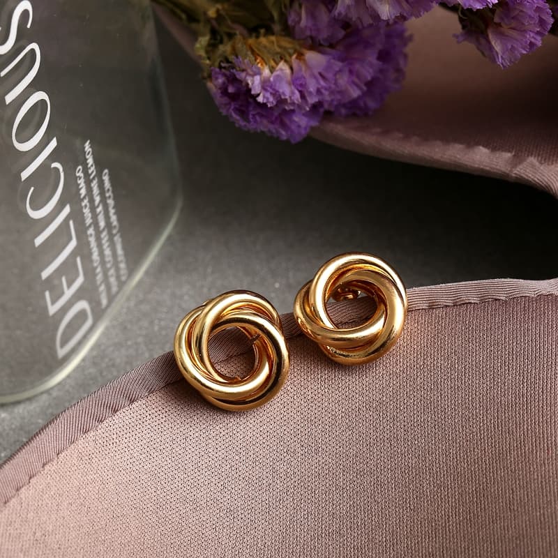 گوشواره میخی فشن زارا