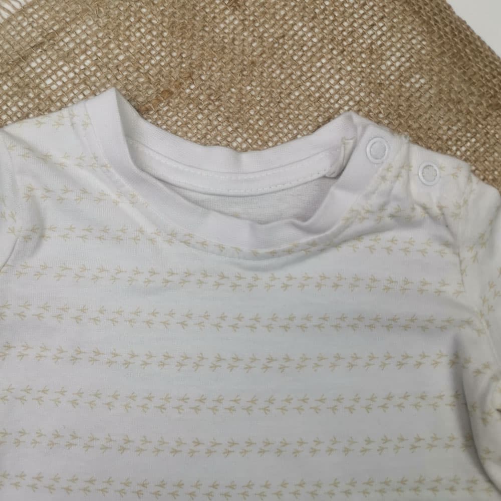 بلوز نوزادی آستین بلند برند لوپیلو طرح راه راه دکمه دار سفید رنگ — تصویر ۳