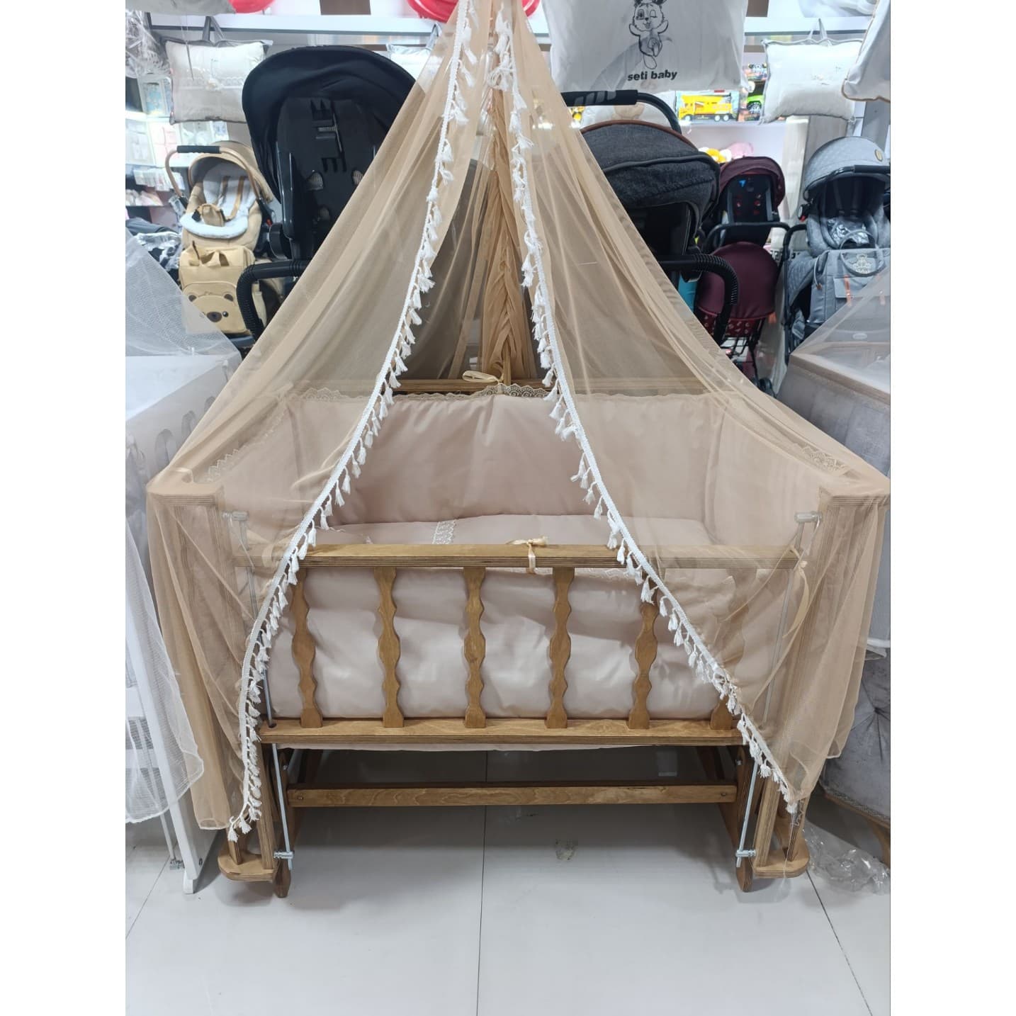 گهواره مدل فرشته سایز 120 در 70 سانت مبلمان فرنا مدل 1140949 — تصویر ۲