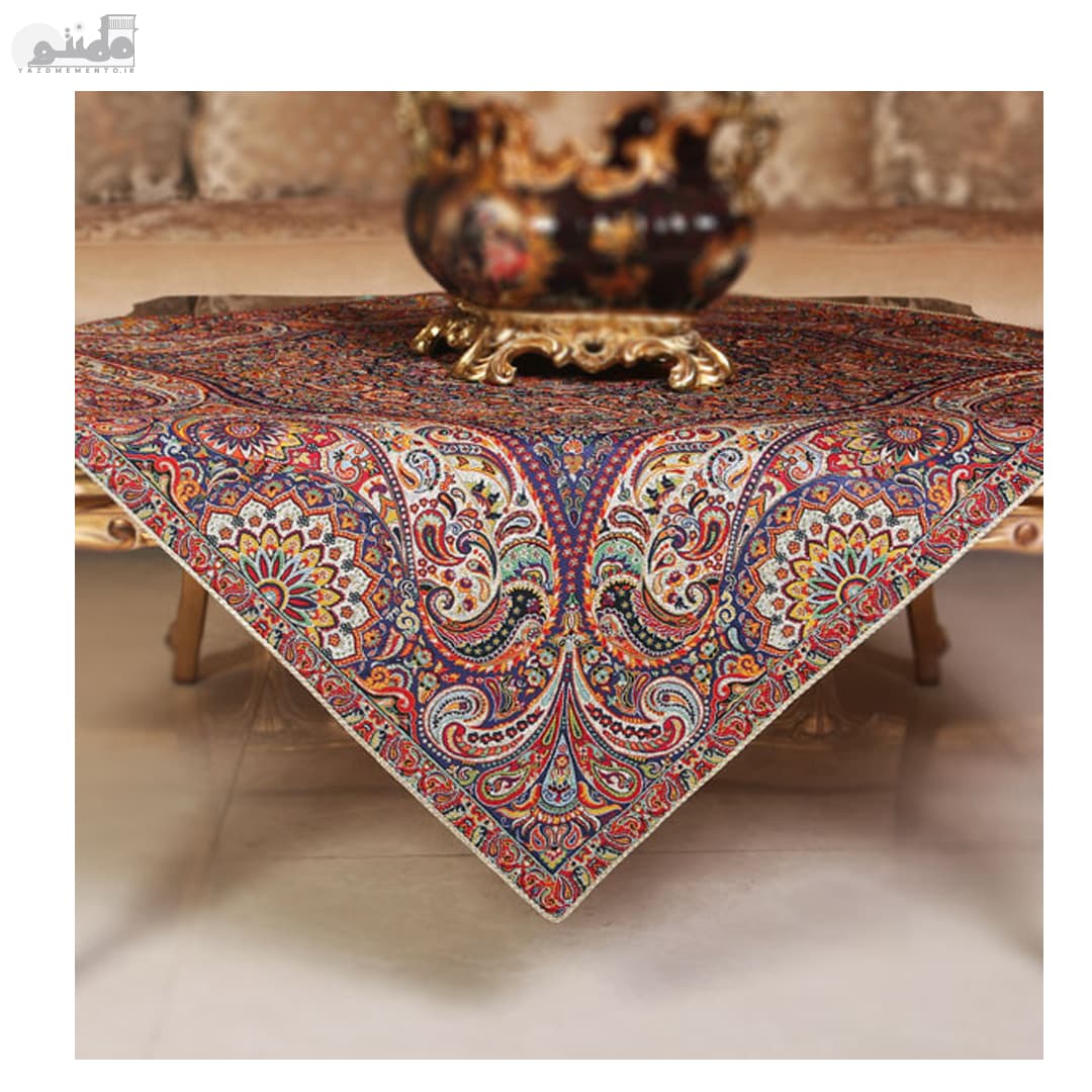 رومیزی مربع ترمه طرح پدیده کد 871 — تصویر ۲