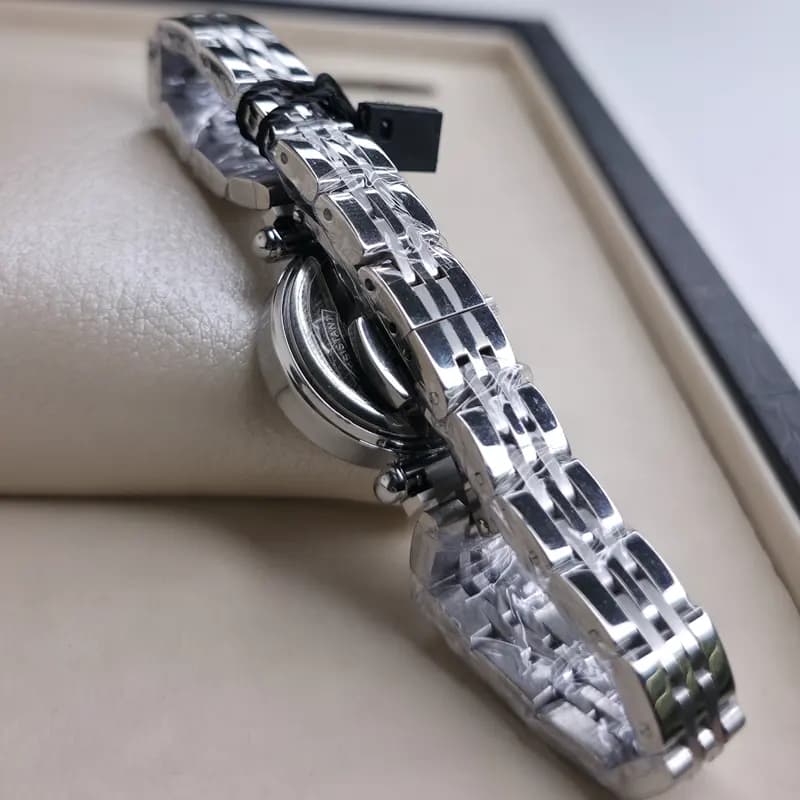 ساعت مچی زنانه آی واچ اورجینال ژاپن نقره ای مشکی مدل 190263L — تصویر ۷
