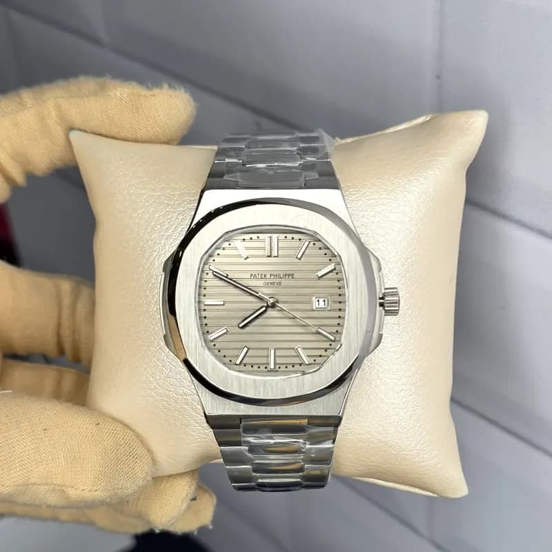 ساعت مچی مردانه پتک فیلیپ موتور ژاپن مدل ناتیلوس نقره ای خاکستری (Patek Philippe Nautilus) — تصویر ۱۱
