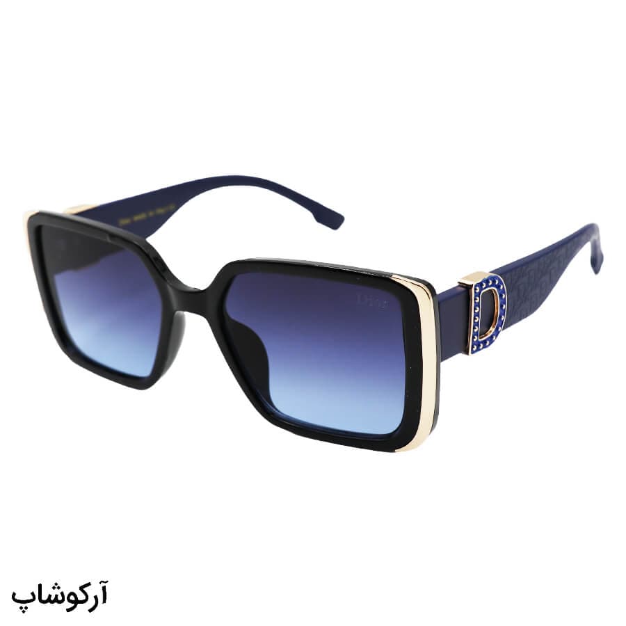 عینک آفتابی دیور با فریم مشکی رنگ، مربعی شکل، دسته آبی رنگ و لنز دودی سایه روشن مدل M9068
