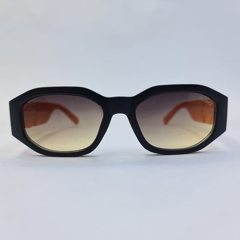 عینک آفتابی VERSACE با فریم مشکی و دسته نارنجی و لنز دودی مدل 21008 — تصویر ۲