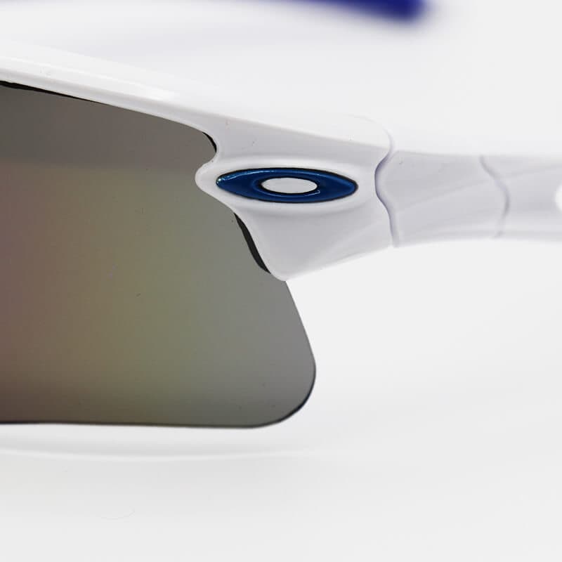 عینک ورزشی اوکلی OAKLEY نیم فریم و سفید با عدسی آینه ای آبی رنگ مدل 9164 — تصویر ۶