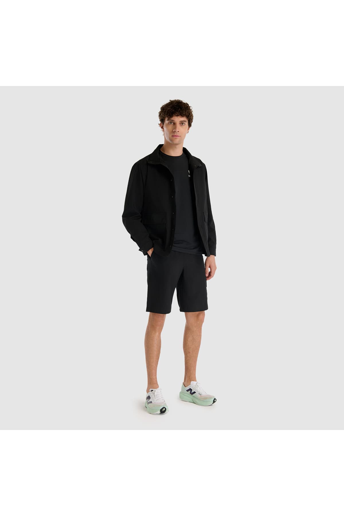 ژاکت اسپرت نیو بالانس مردانه پنبه ای مشکی راسته Regular/رگولار آسیمتریک اسپرت | New Balance MNJ1530-BK TR — تصویر ۳