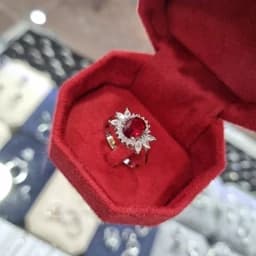 انگشتر نقره زنانه نگین قرمز عیار 925 بدون ریزش نگین ضد حساسیت — تصویر ۲