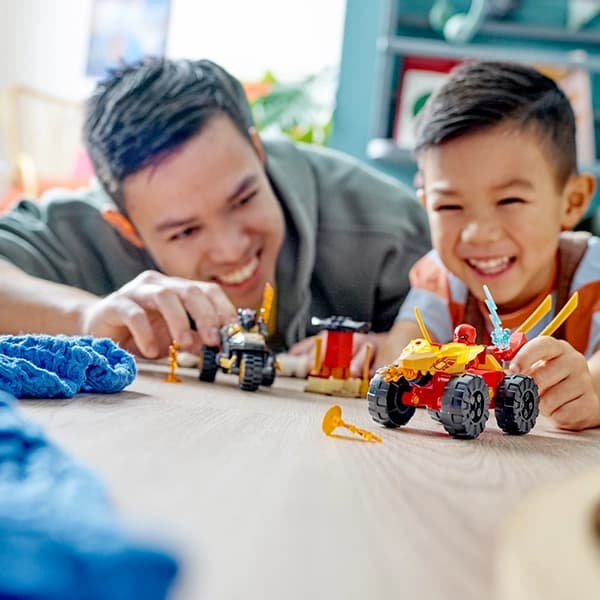 لگو Ninjago مدل Kai and Ras’s Car and Bike Battle 71789 — تصویر ۴