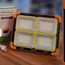 چراغ شارژی و خورشیدی 300 وات مگنتی 2 باطری مدل IP67 — تصویر ۵